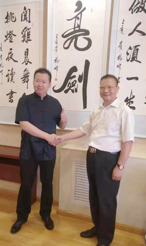 老驥伏櫪，紅心向黨——崔根峰將軍書法展觀感